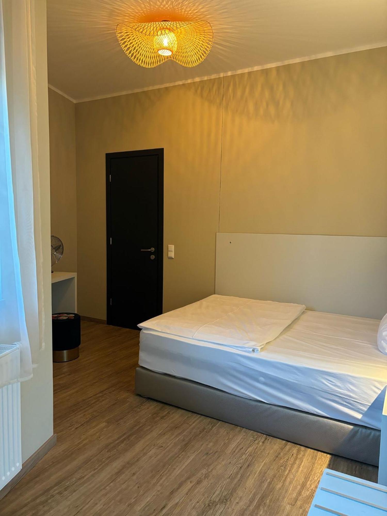 Hotel Athen Kelsterbach Frankfurt Airport Екстер'єр фото