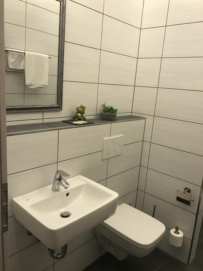 Hotel Athen Kelsterbach Frankfurt Airport Екстер'єр фото